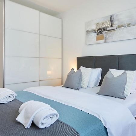 Spacious 2Bdr Apartment Near Business District 萨格勒布 外观 照片