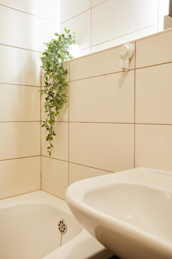 Spacious 2Bdr Apartment Near Business District 萨格勒布 外观 照片